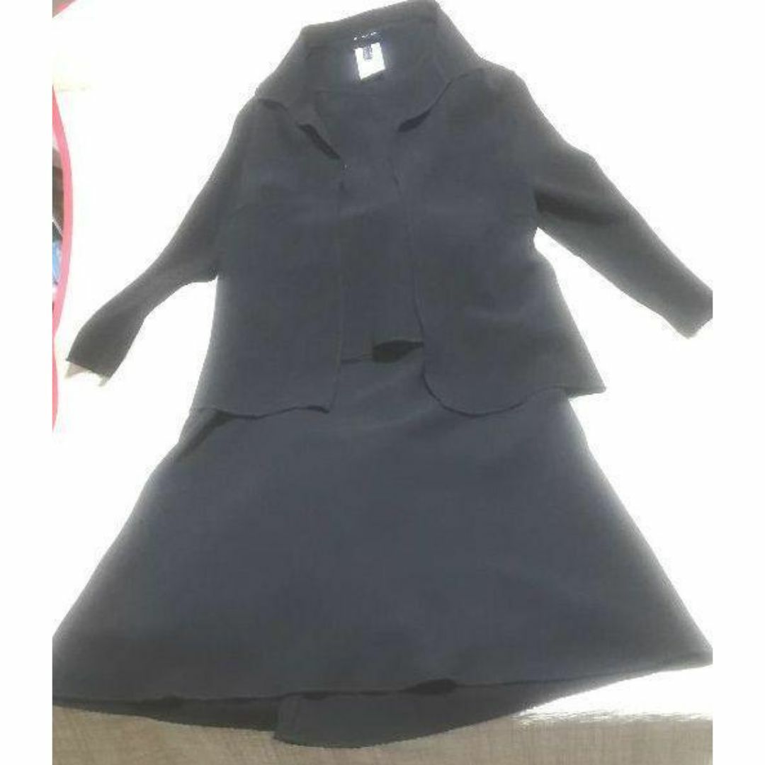 ICB(アイシービー)のICB 3ピーススーツ フォーマルブラック 礼服 9号 冠婚葬祭 喪服 レディースのフォーマル/ドレス(礼服/喪服)の商品写真
