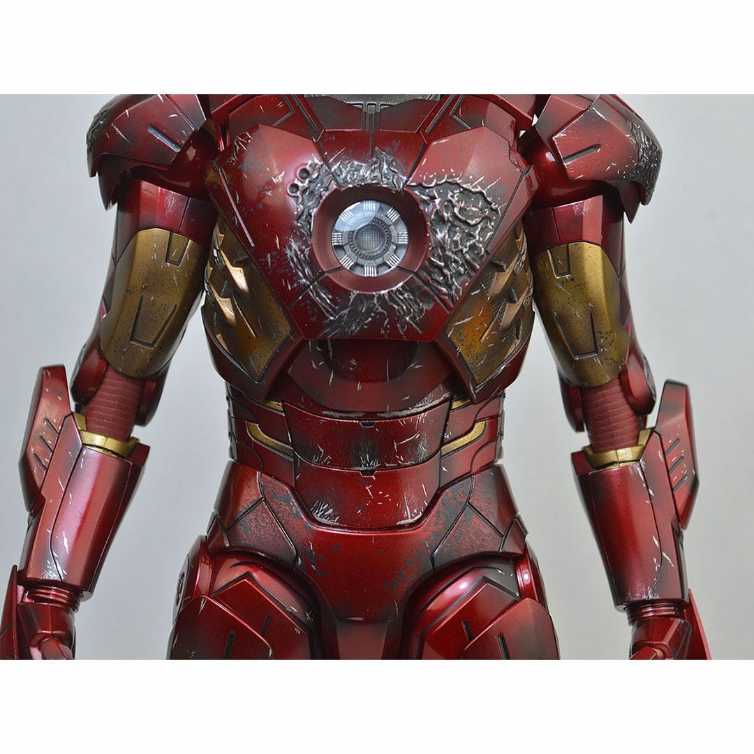 Hot Toys(ホットトイズ)のホットトイズ 1/6 アイアンマン・マーク7 バトルダメージ版 フィギュア エンタメ/ホビーのフィギュア(アメコミ)の商品写真