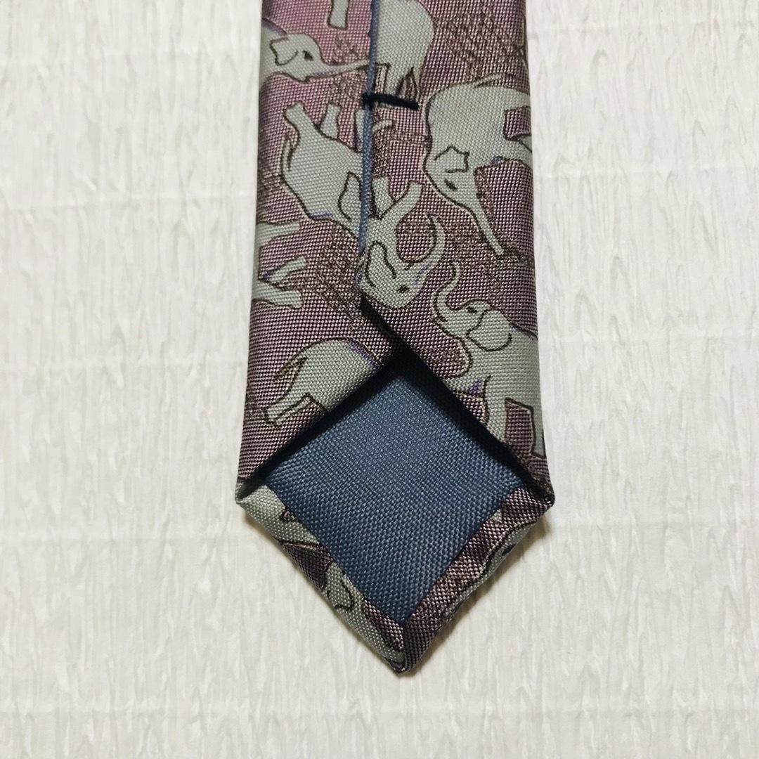 タイ シルク100% ゾウ柄　ネクタイ　⑥ メンズのファッション小物(ネクタイ)の商品写真
