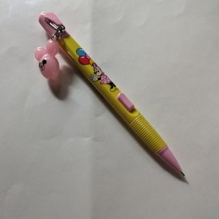 ディズニーリゾート　ミッキーバルーン　ミニーちゃんシャープペン黄色ピンク