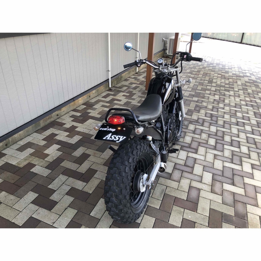 GWセール❗️YAMAHA❗️TW200 DG07J ブラック　Fタイヤ新品 自動車/バイクのバイク(車体)の商品写真