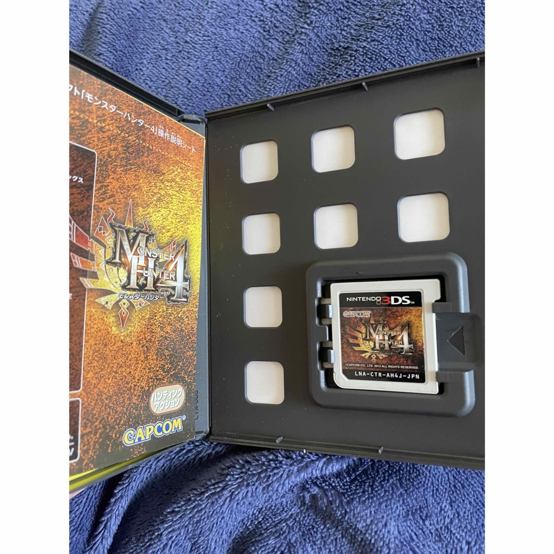 ニンテンドー3DS(ニンテンドー3DS)のモンスターハンター4 エンタメ/ホビーのゲームソフト/ゲーム機本体(携帯用ゲームソフト)の商品写真