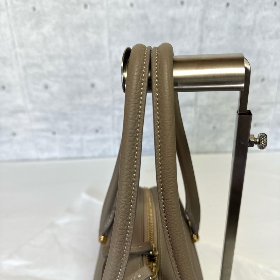 専用品WAKO 銀座和光 シボ革レザー グレージュ スクエア 専用品WAKO 銀座和光 シボ革レザー グレージュ スクエア