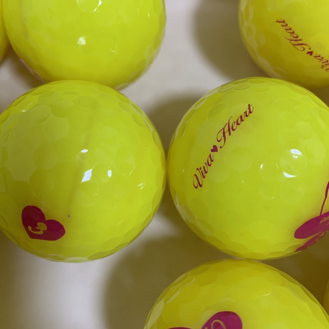【未使用品】ウィメンズゴルフボール　蛍光イエロー　10個 スポーツ/アウトドアのゴルフ(その他)の商品写真