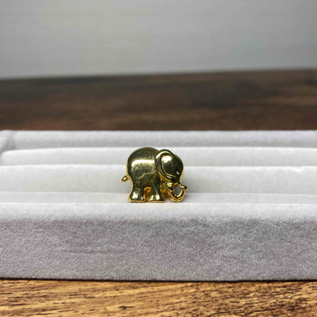 H.P.FRANCE(アッシュペーフランス)のNY vintage shop 1950' elephant gold pin★ レディースのアクセサリー(ブローチ/コサージュ)の商品写真