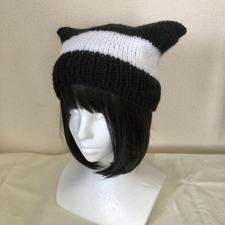 猫耳ニット帽子　ブラック×ホワイト(帽子)