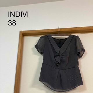 インディヴィ(INDIVI)のインディヴィ 半袖　ドット柄ブラウス　38  INDIVI(シャツ/ブラウス(半袖/袖なし))