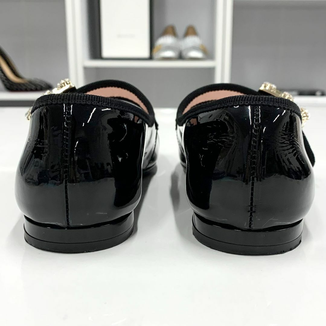 ROGER VIVIER(ロジェヴィヴィエ)の9086 ロジェヴィヴィエ トレ ヴィヴィエ パテント ストラスバックル レディースの靴/シューズ(ハイヒール/パンプス)の商品写真