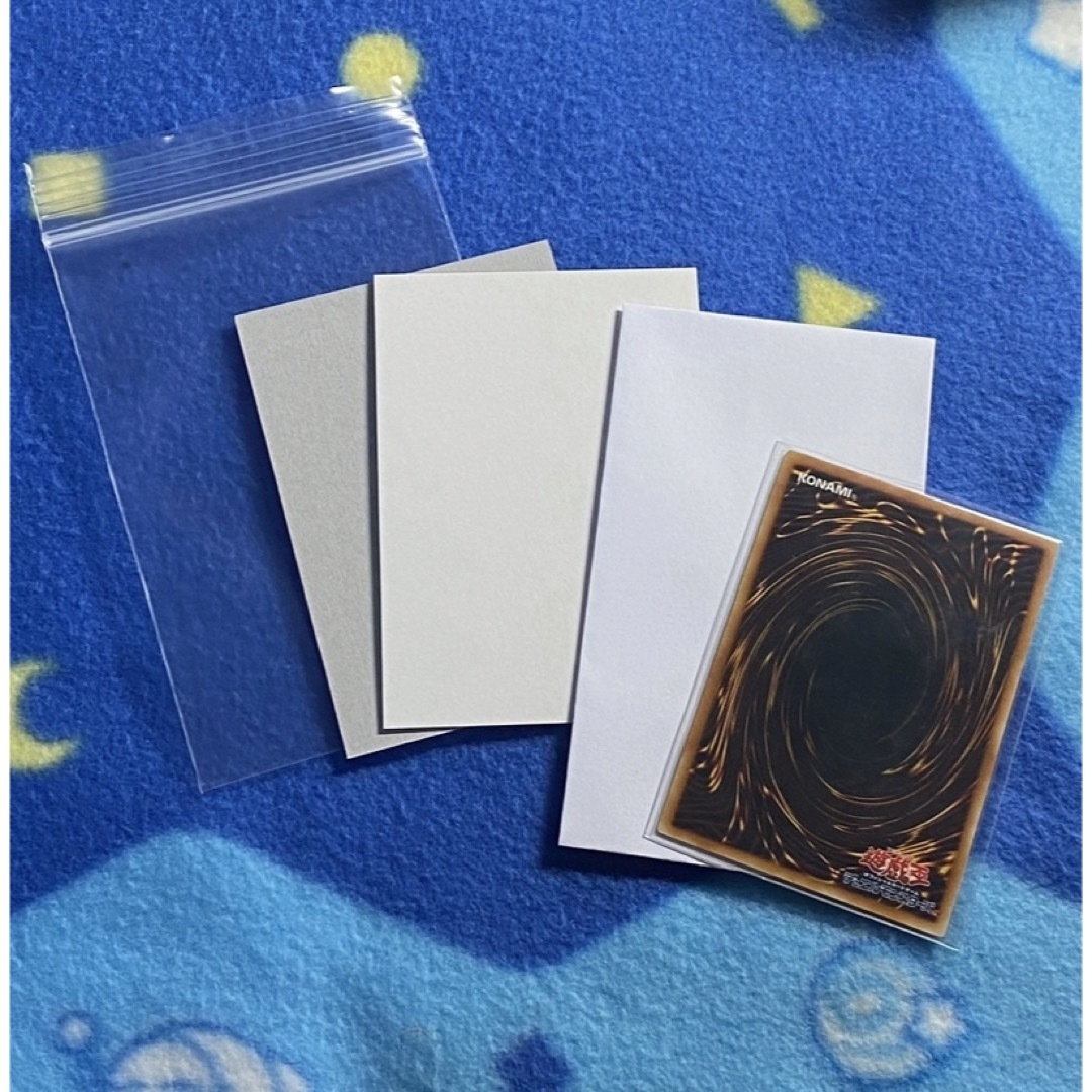 遊戯王(ユウギオウ)のハーピィの羽根帚　レリーフ　アルティメットレア　遊戯王　UL エンタメ/ホビーのトレーディングカード(シングルカード)の商品写真
