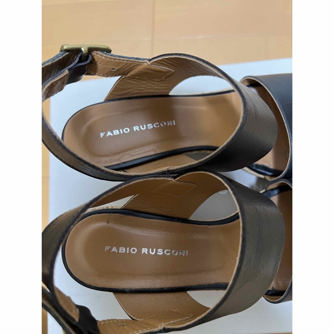 FABIO RUSCONI(ファビオルスコーニ)のFABIO RUSCONI(ファビオルスコーニ)サンダル レディースの靴/シューズ(サンダル)の商品写真