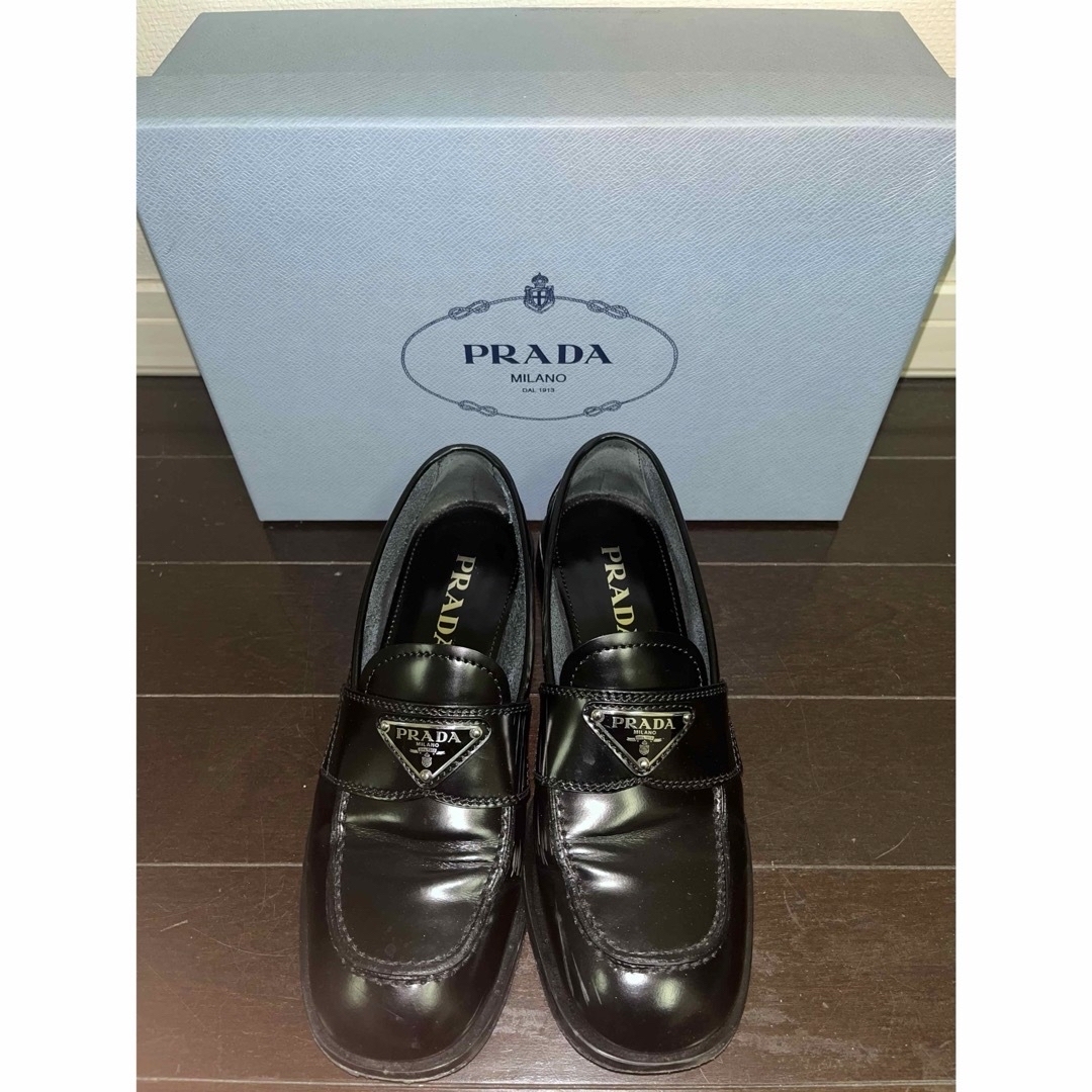 PRADA(プラダ)のPRADA ローファー レディースの靴/シューズ(ローファー/革靴)の商品写真