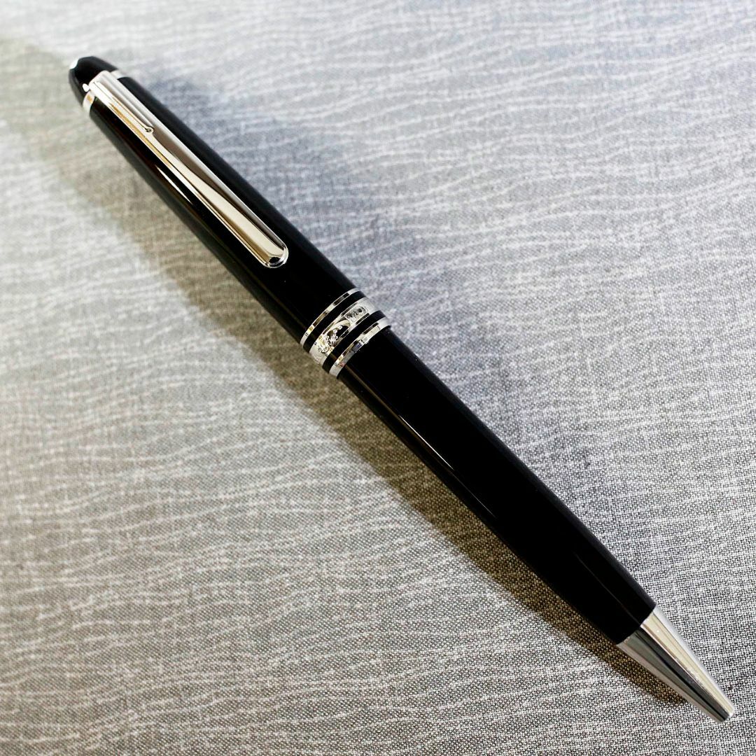 MONTBLANC(モンブラン)の【極美品 送料込み】モンブラン ボールペン １６４ マイスター プラチナライン インテリア/住まい/日用品の文房具(ペン/マーカー)の商品写真