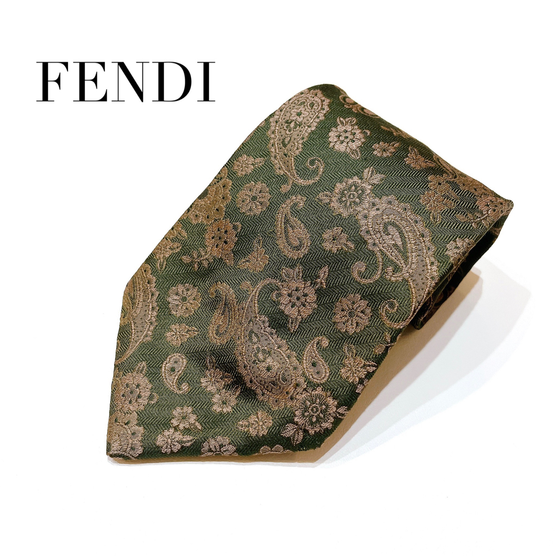 FENDI(フェンディ)のフェンディ　ネクタイ　メンズ　スーツ　グリーン　ペイズリー柄　ブランドネクタイ メンズのファッション小物(ネクタイ)の商品写真