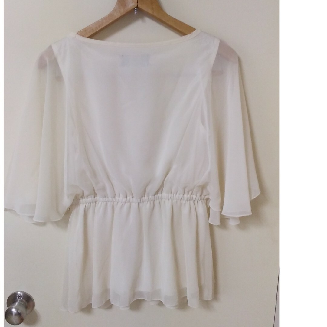 ROJITA(ロジータ)のシースルー　ブラウス　トップス　ホワイト　白　春服　夏服 レディースのトップス(シャツ/ブラウス(半袖/袖なし))の商品写真