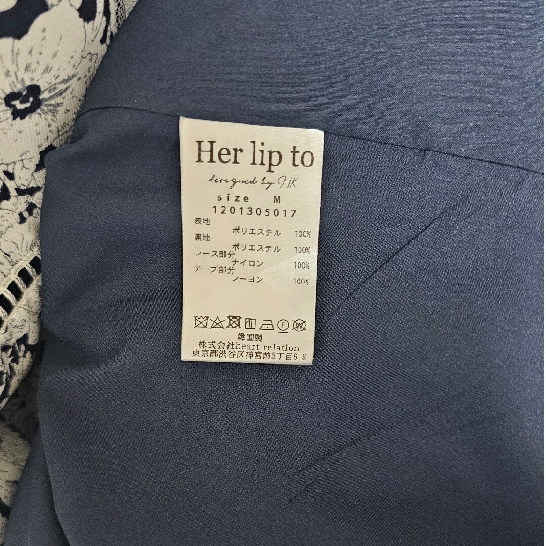 Her lip to(ハーリップトゥ)のherlipto  Lace Trimmed Floral Dress navy レディースのワンピース(ロングワンピース/マキシワンピース)の商品写真