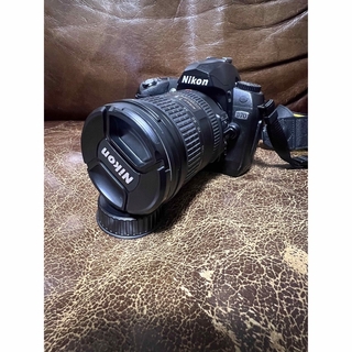ニコン(Nikon)のNikon D70 一眼レフ　レンズ　18-200mm 付属(デジタル一眼)
