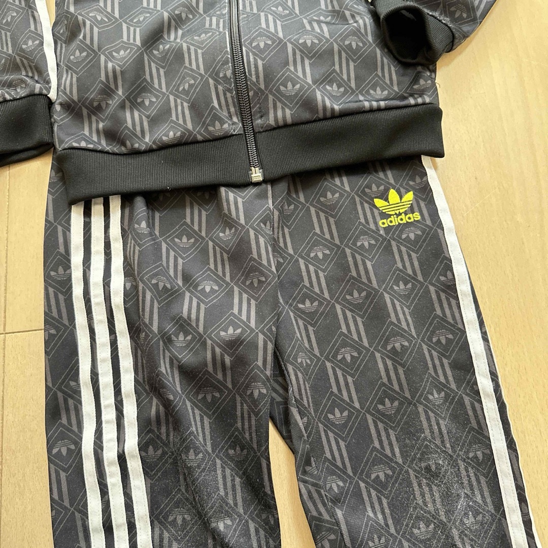 adidas(アディダス)のadidas ジャージ上下　セットアップ　100 キッズ/ベビー/マタニティのキッズ服男の子用(90cm~)(その他)の商品写真