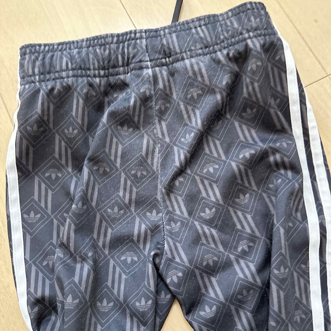 adidas(アディダス)のadidas ジャージ上下　セットアップ　100 キッズ/ベビー/マタニティのキッズ服男の子用(90cm~)(その他)の商品写真