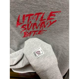 リトルサニーバイト(little sunny bite)のlittle sunny bite リトルサニーバイト グレー スウェット(トレーナー/スウェット)