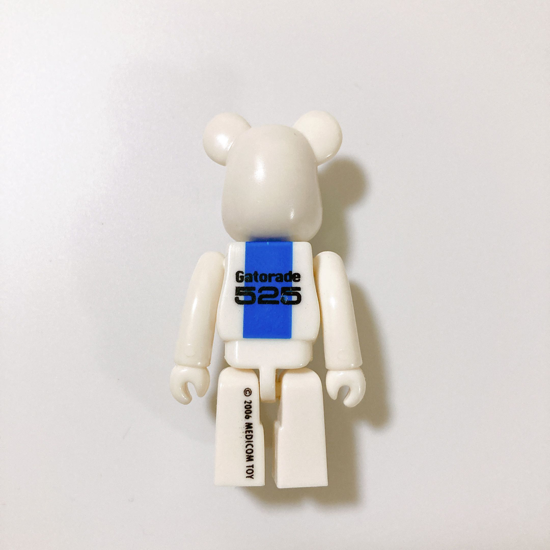 BE@RBRICK(ベアブリック)のJリーグ ベアブリック ゲータレード エンタメ/ホビーのコレクション(ノベルティグッズ)の商品写真