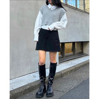 イング(INGNI)のイング　ショート丈ケーブルニットベスト＋ショート丈シャツセット　新品グレー　制服(ニット/セーター)