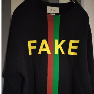 グッチ(Gucci)のGUCCI　スウェット　（ブラック）FAKE　　M  正規品(スウェット)