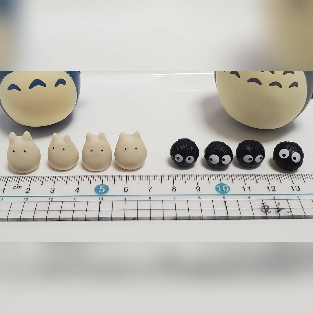 ★☆TOTORO★様専用♥️ジブリミニフィギュア24個セット エンタメ/ホビーのおもちゃ/ぬいぐるみ(キャラクターグッズ)の商品写真