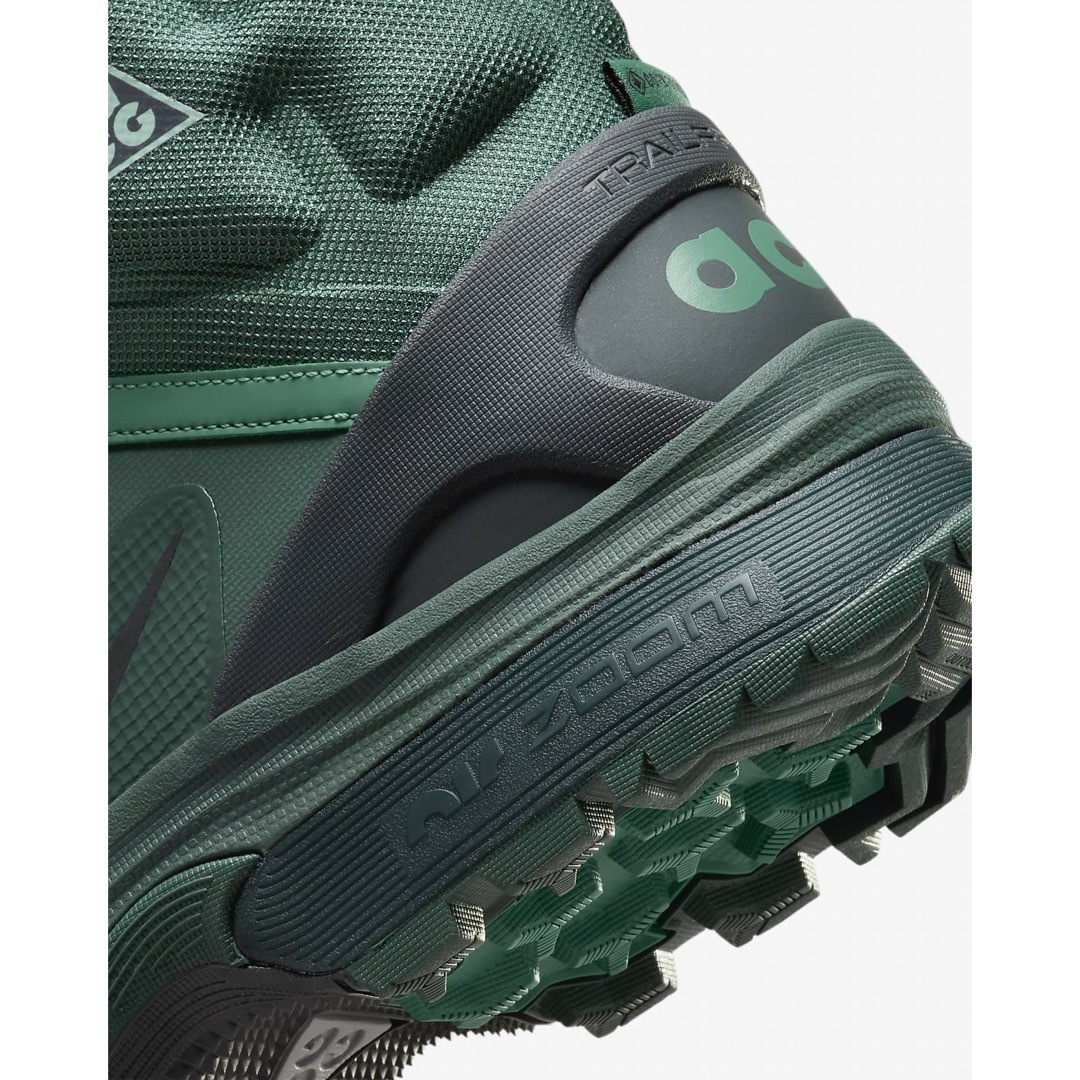 ナイキ ACG エア ズーム ガイアドーム  NIKE GORE-TEX メンズの靴/シューズ(スニーカー)の商品写真