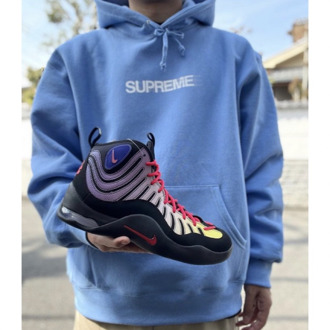 Supreme(シュプリーム)のSUPREME - Motion Logo Hooded Sweatshirt メンズのトップス(パーカー)の商品写真