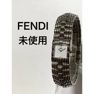 フェンディ(FENDI)の【付属品完備】 FENDI フェンディ　オロロジ　ホワイト　レディース腕時計(腕時計)