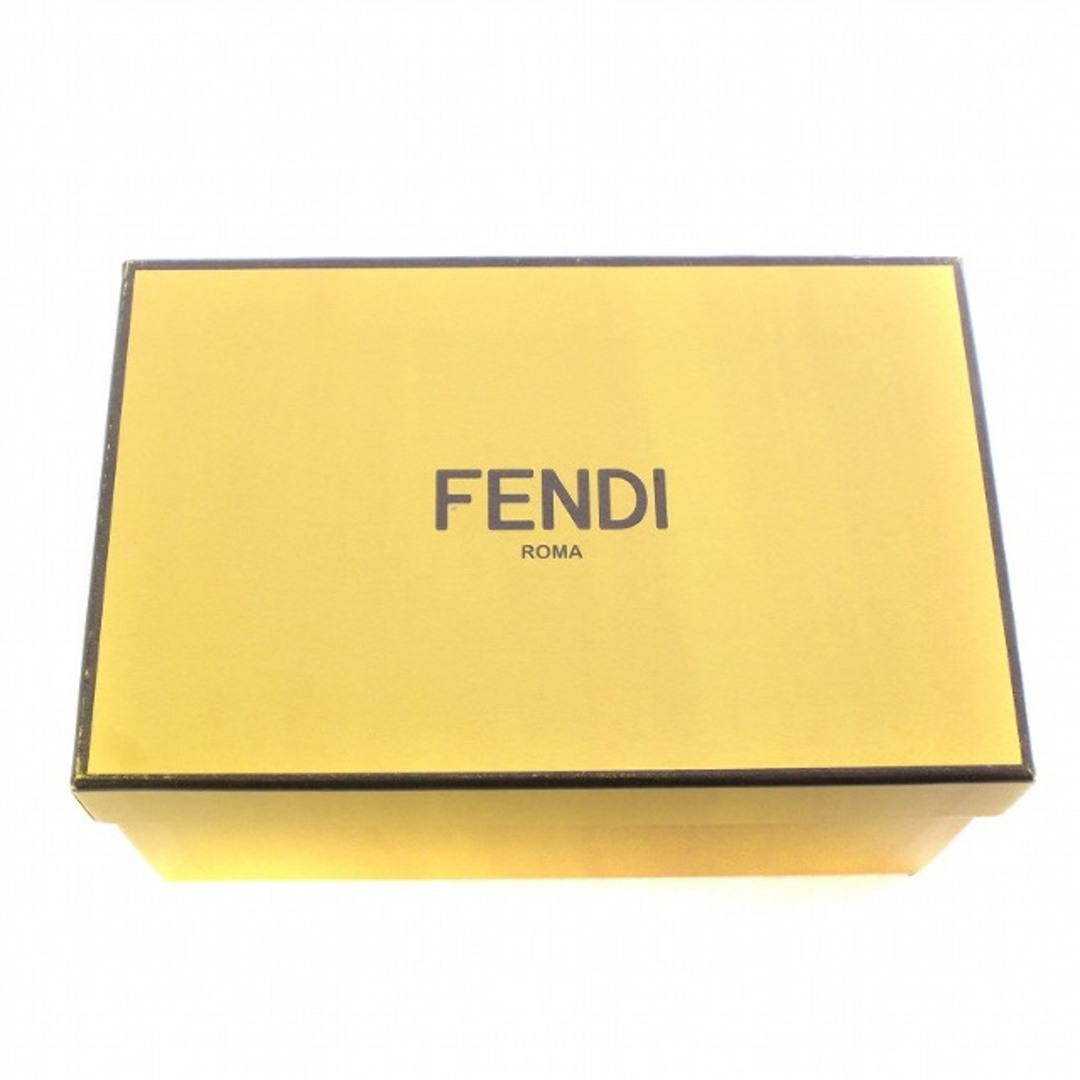 FENDI(フェンディ)のフェンディ ポンポン バッグチャーム キーホルダー フォックスファー 赤 ピンク エンタメ/ホビーのコレクション(その他)の商品写真