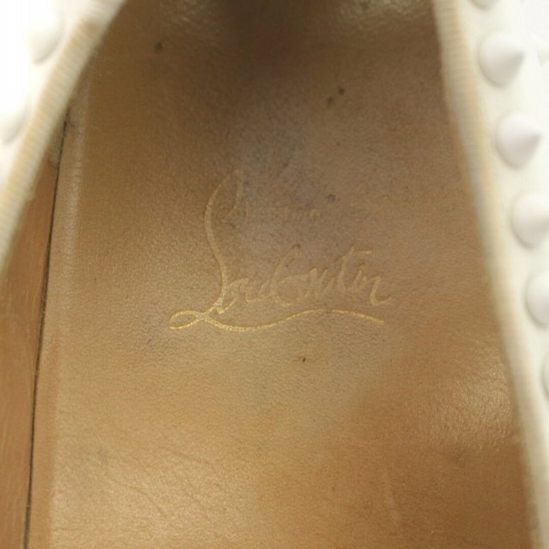 Christian Louboutin(クリスチャンルブタン)のChristian louboutin スリッポン スタッズ レザー 25 白 メンズの靴/シューズ(スリッポン/モカシン)の商品写真