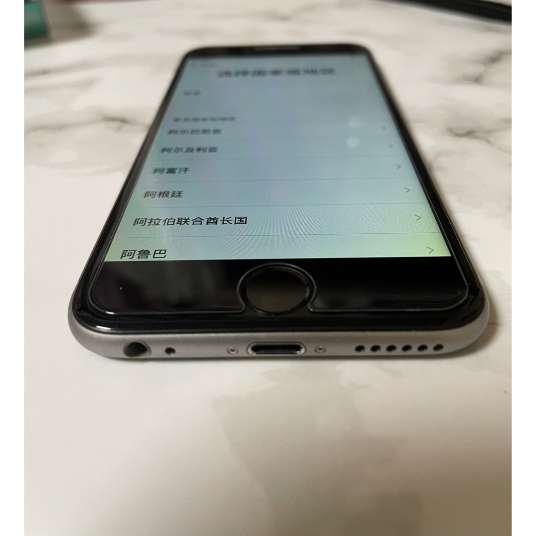 iPhone(アイフォーン)のiPhone 6 スペースグレー 64GB スマホ/家電/カメラのスマートフォン/携帯電話(スマートフォン本体)の商品写真