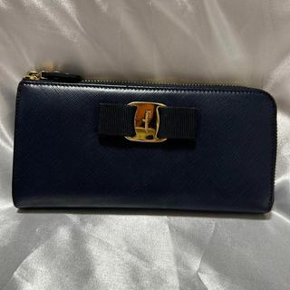 サルヴァトーレフェラガモ(Salvatore Ferragamo)のSalvatore Ferragamo 長財布 L字 ヴァラリボン ネイビー(財布)