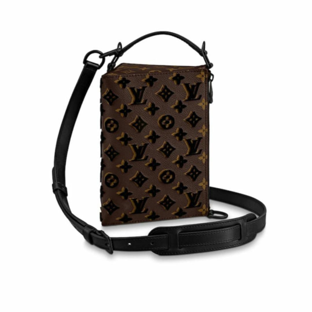 LOUIS VUITTON - ルイヴィトン トライアングル メッセンジャーの LOUIS VUITTON - ルイヴィトン トライアングル メッセンジャーの
