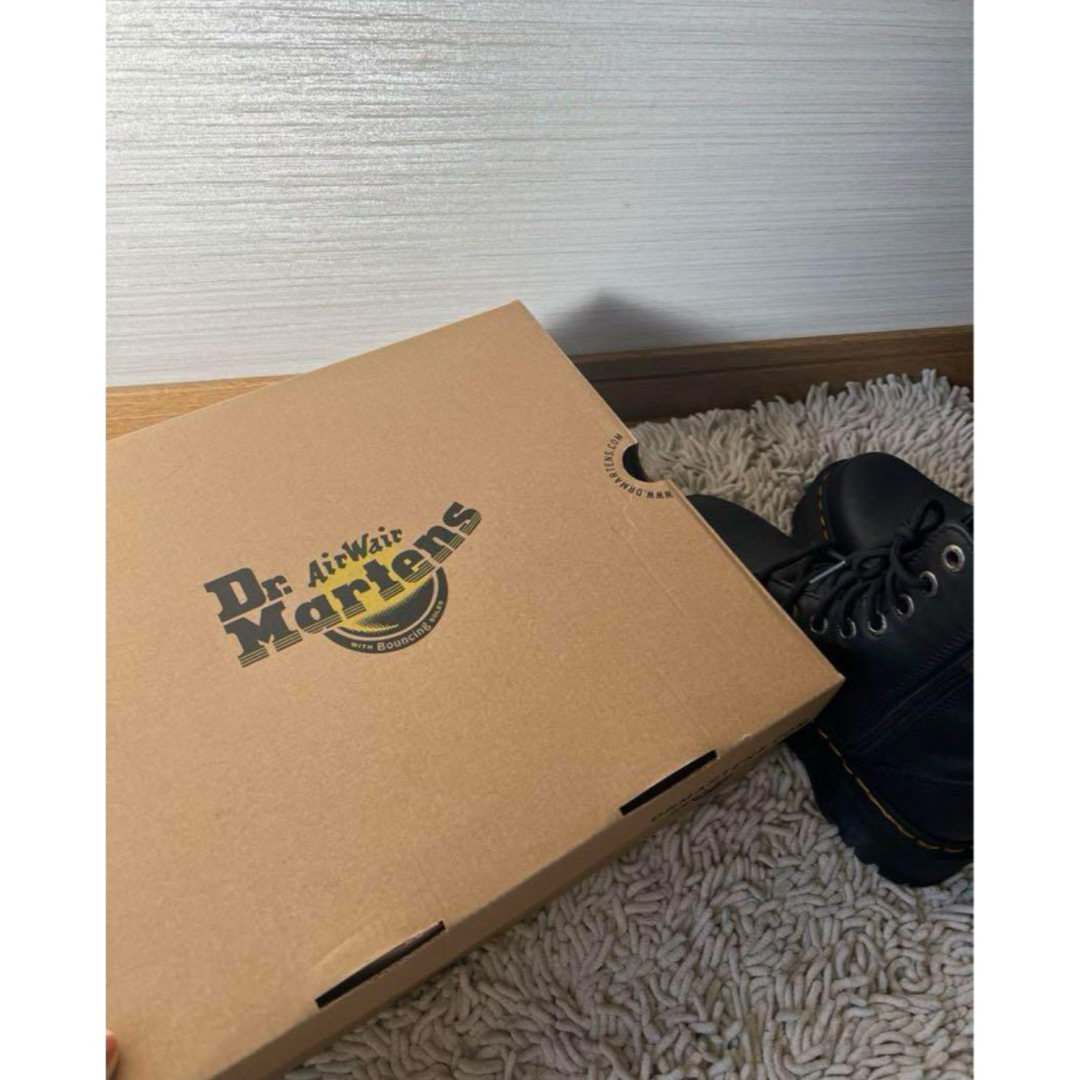 Dr.Martens(ドクターマーチン)のDr.Martens PISA 8ホール 厚底ブーツ 24cm 箱あり レディースの靴/シューズ(ブーツ)の商品写真