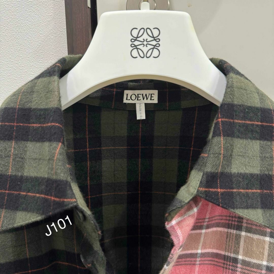 LOEWE(ロエベ)のロエベ パッチワーク オーバーサイズフランネルチェックシャツ メンズのトップス(シャツ)の商品写真