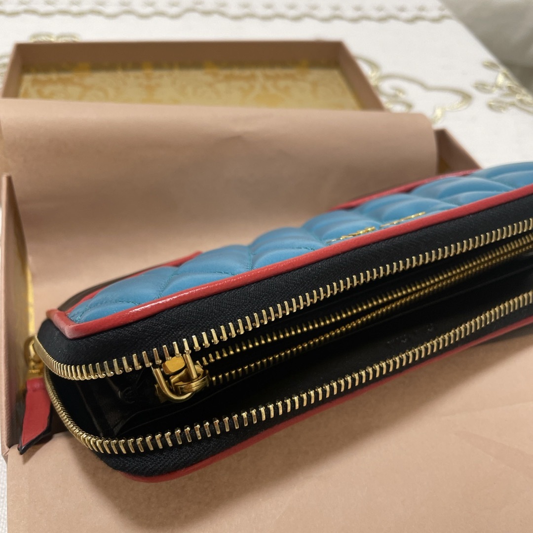 miumiu(ミュウミュウ)のミュウミュウ(miu miu) 長財布、財布 レディースのファッション小物(財布)の商品写真