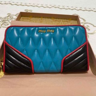 ミュウミュウ(miumiu)のミュウミュウ(miu miu) 長財布、財布(財布)