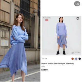 ユニクロ(UNIQLO)のUniqlo×JWANDERSONデザインヘムスカート　プリーツ　青　Mサイズ(ひざ丈スカート)