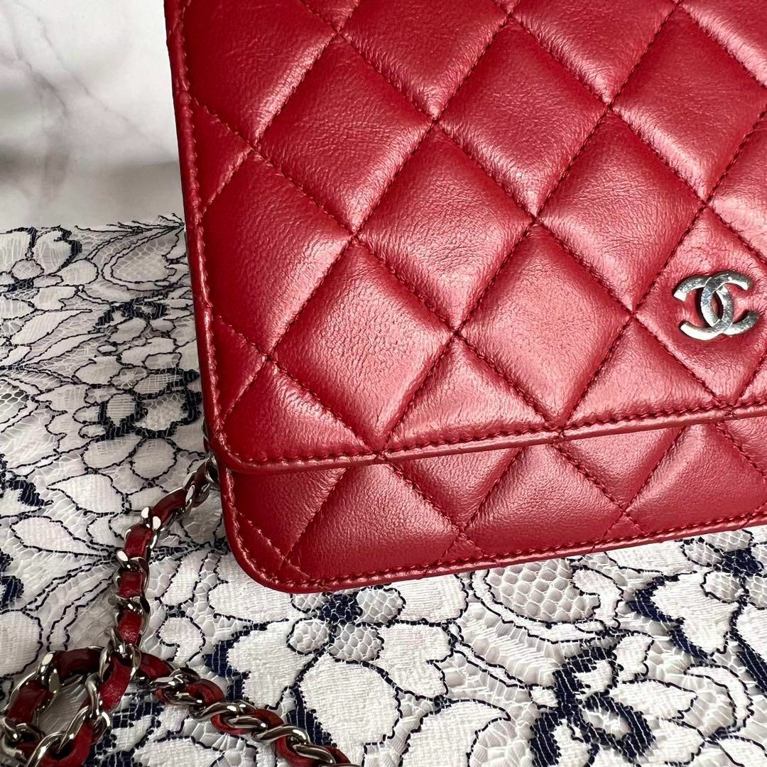 CHANEL(シャネル)のCHANEL シャネル【美品】チェーンウォレット ラムスキン マトラッセ レディースのバッグ(ショルダーバッグ)の商品写真