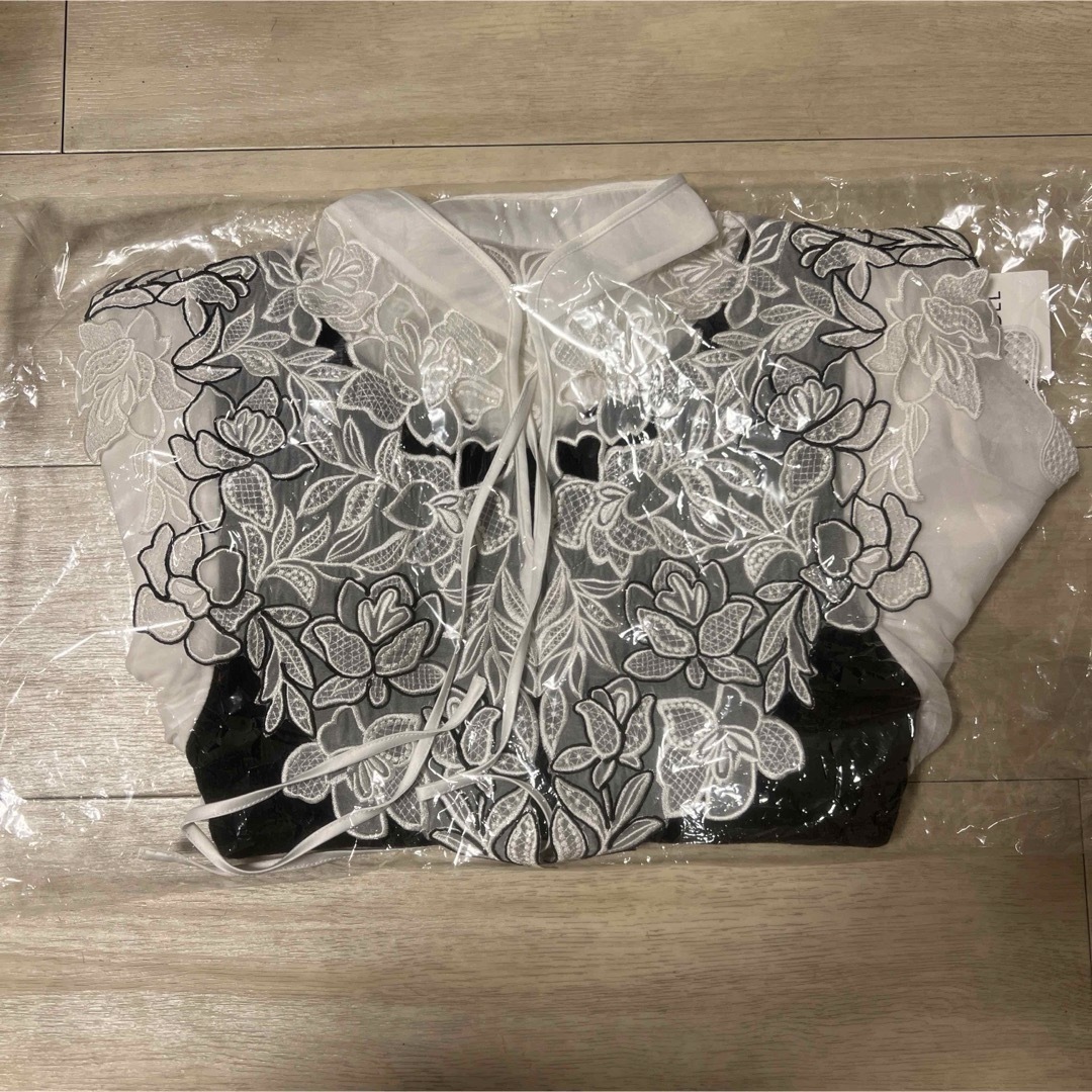 SNIDEL - レースカラーニットプルオーバー ブラックの通販 by SNIDEL - レースカラーニットプルオーバー ブラックの通販 by