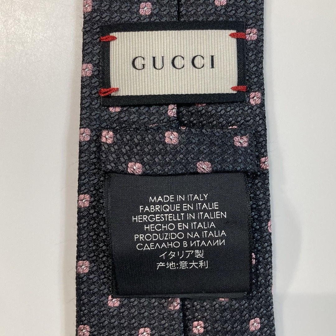 Gucci(グッチ)の美品 高級 GUCCI グッチ ネクタイ ドットタイ 蜂 ビー 黒 ブラック メンズのファッション小物(ネクタイ)の商品写真