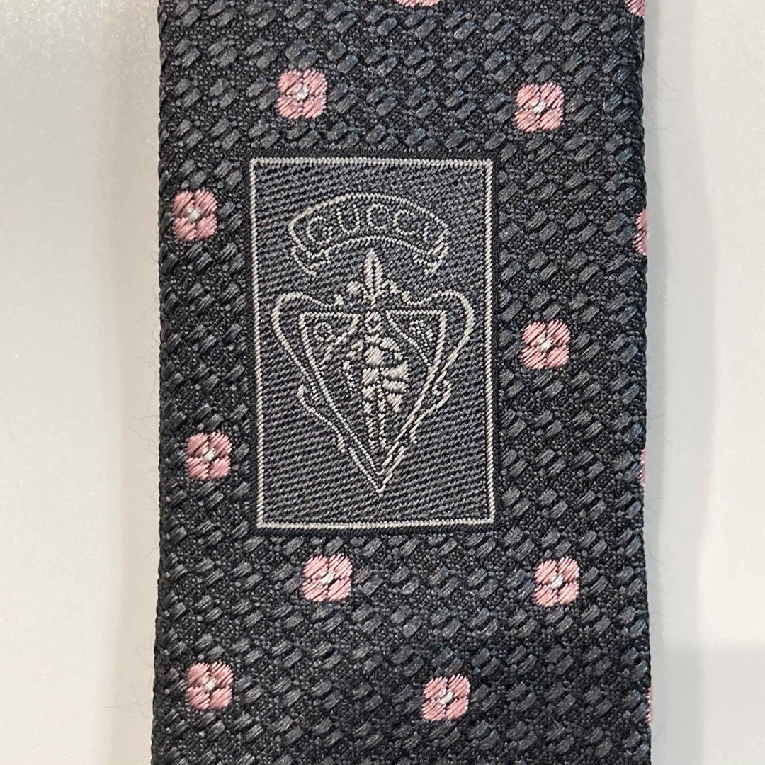 Gucci(グッチ)の美品 高級 GUCCI グッチ ネクタイ ドットタイ 蜂 ビー 黒 ブラック メンズのファッション小物(ネクタイ)の商品写真