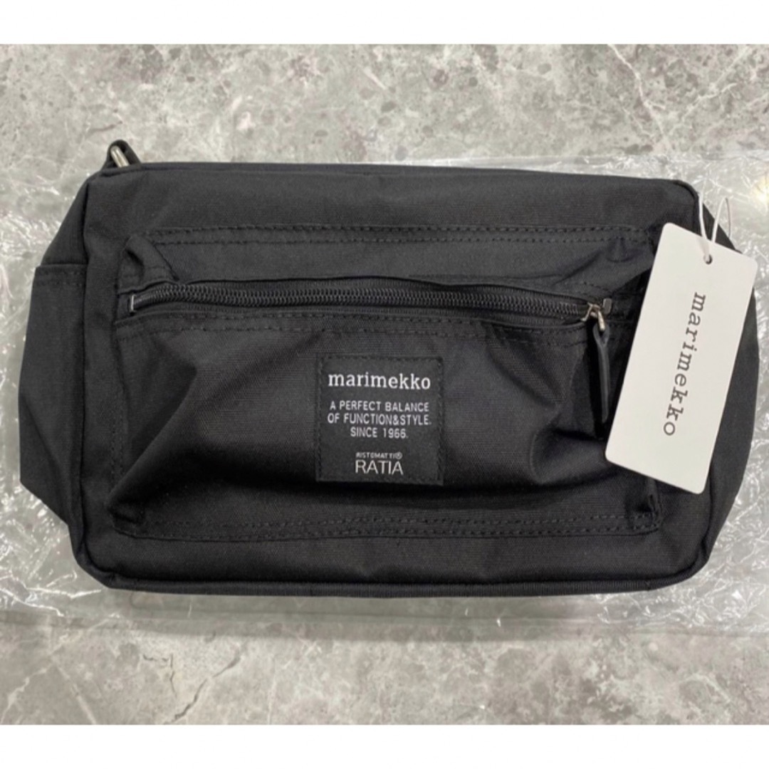 marimekko(マリメッコ)のマリメッコ　マイシングス　ショルダーバッグ　新品　ブラック レディースのバッグ(ショルダーバッグ)の商品写真