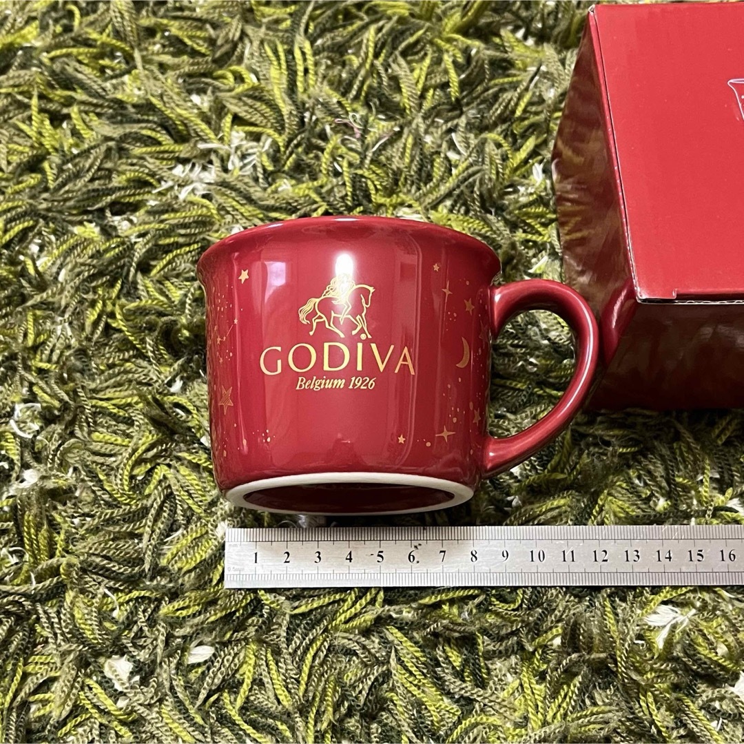 GODIVA(ゴディバ)の【マグカップ】GODIVA 限定　ワインレッド　2024 インテリア/住まい/日用品のキッチン/食器(グラス/カップ)の商品写真