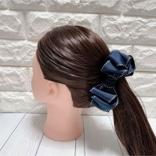 送料無料【ステッチリボンクリップ】ヘアアクセ　可愛い　上品　高見え(バレッタ/ヘアクリップ)