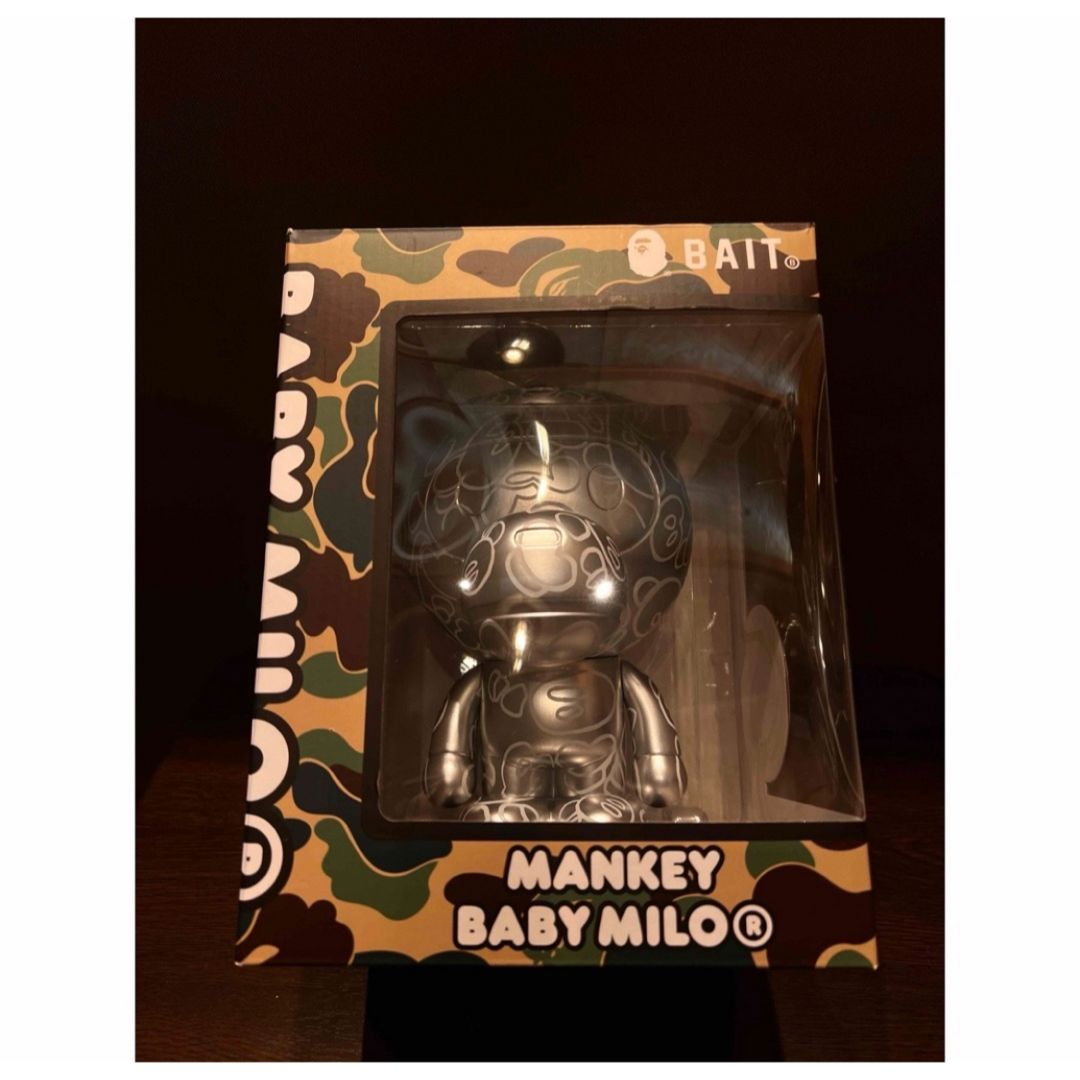 A BATHING APE(アベイシングエイプ)のBABY MILO 10ARTISTS 8” MANKEY 未開封新品  ハンドメイドのおもちゃ(フィギュア)の商品写真