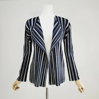 PLEATS PLEASE ISSEY MIYAKE - 【未使用級】プリーツプリーズ　美しいストライプ　ジャケット　羽織り　サイズ3