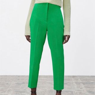 ザラ(ZARA)の新品未使用タグ付き ZARA ハイウエストパンツ(カジュアルパンツ)